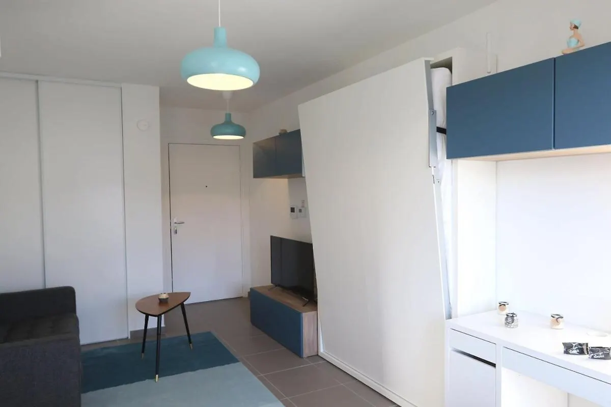 Escapade Urbaine - Studio Lumineux Proche Gare Lyon Apartment